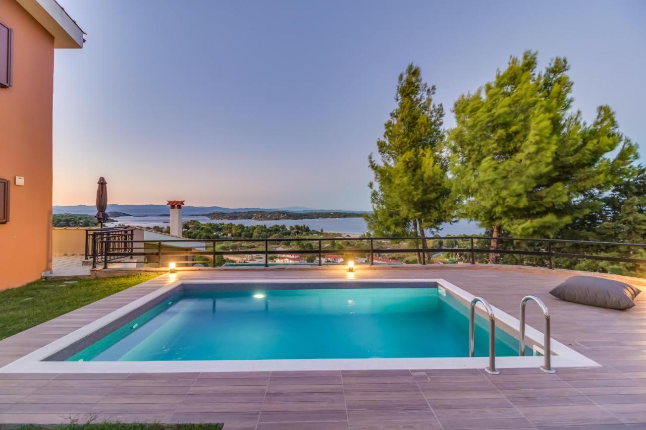 Seaview Villas 보우르보우로우 외부 사진